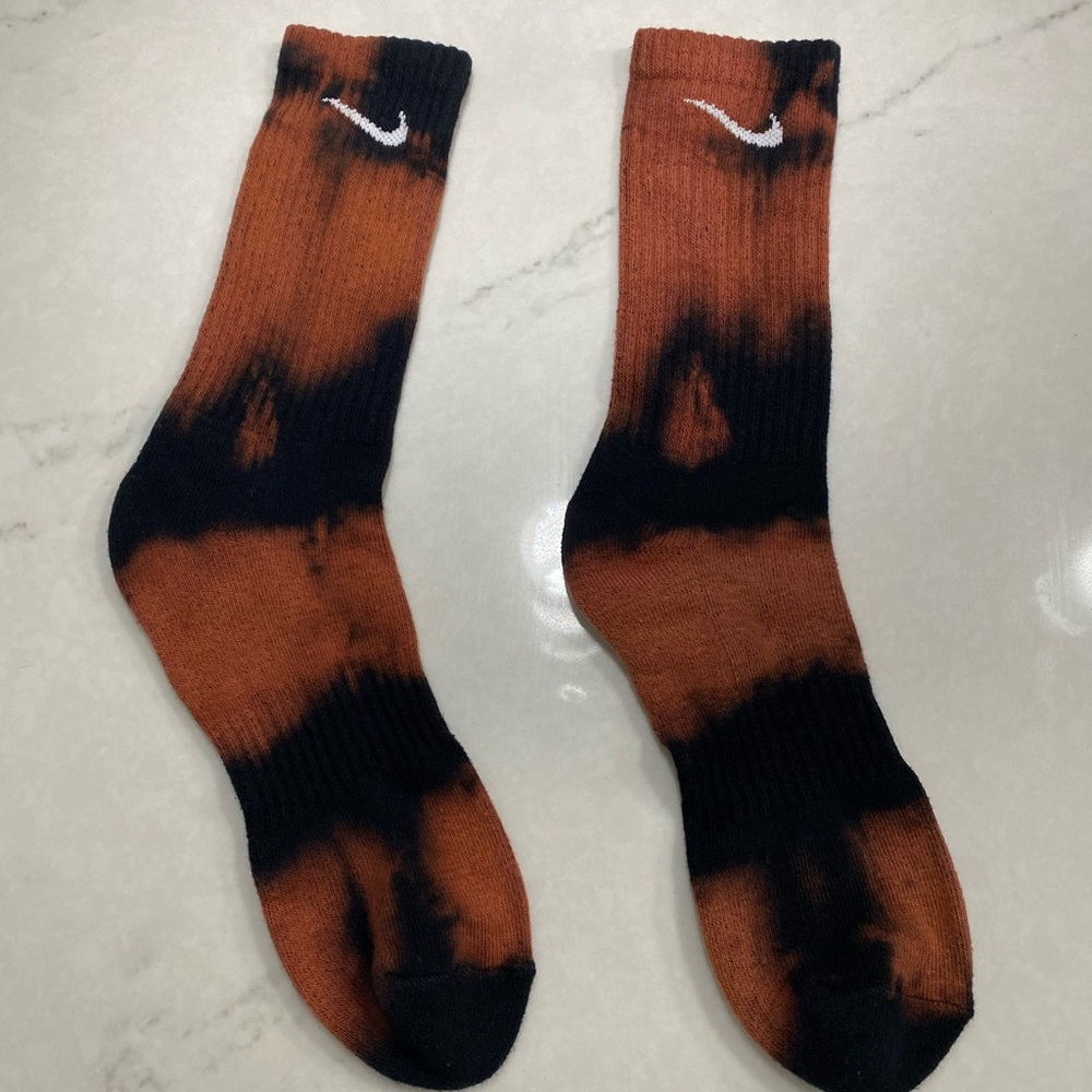 NWT Men’s Custom Reverse Tie Dye Nike Crew Socks - Picture 4 of 6